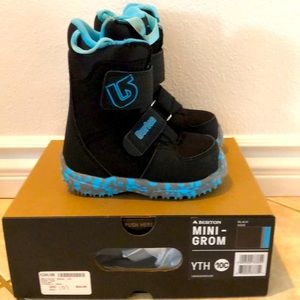 Burton “mini-grom” Youth snowboard Boots size 10C